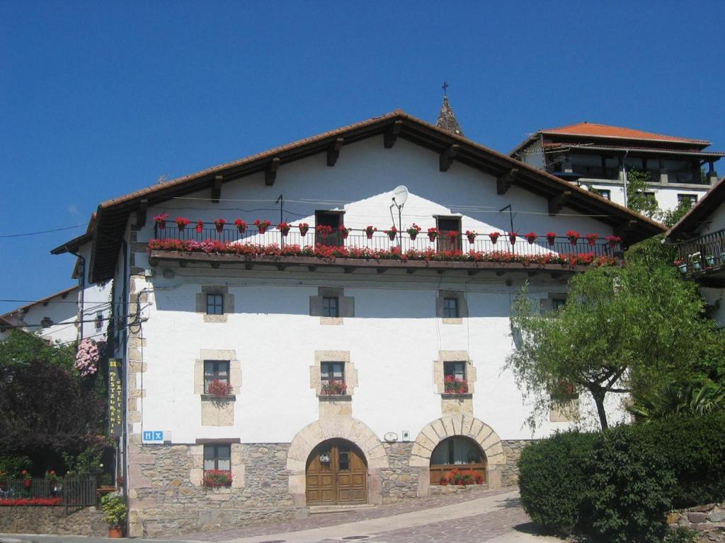 Hostal Ezkurra Luaran gambar
